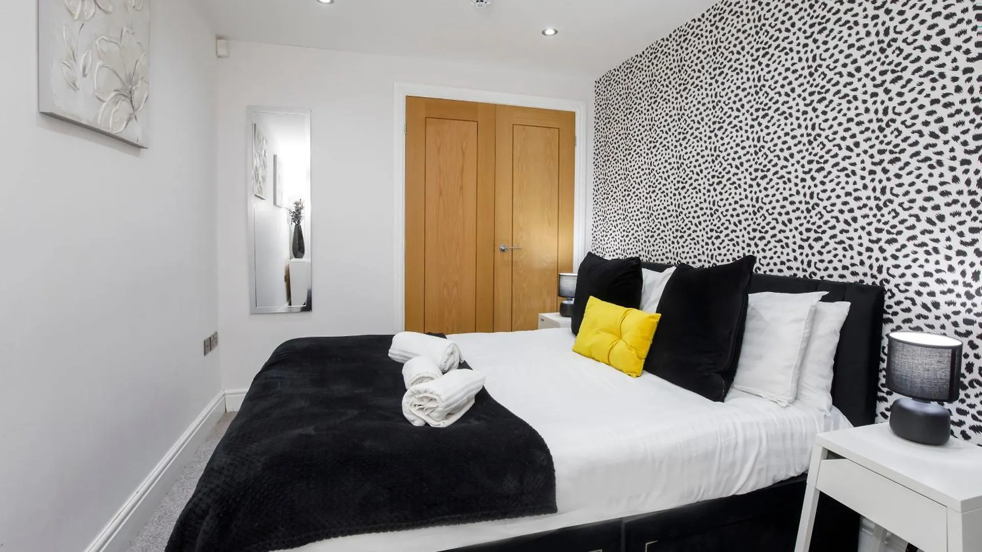 Apartment 1 The Keyes- Stylish & Spacious Apartment With Free Parking York 0*,