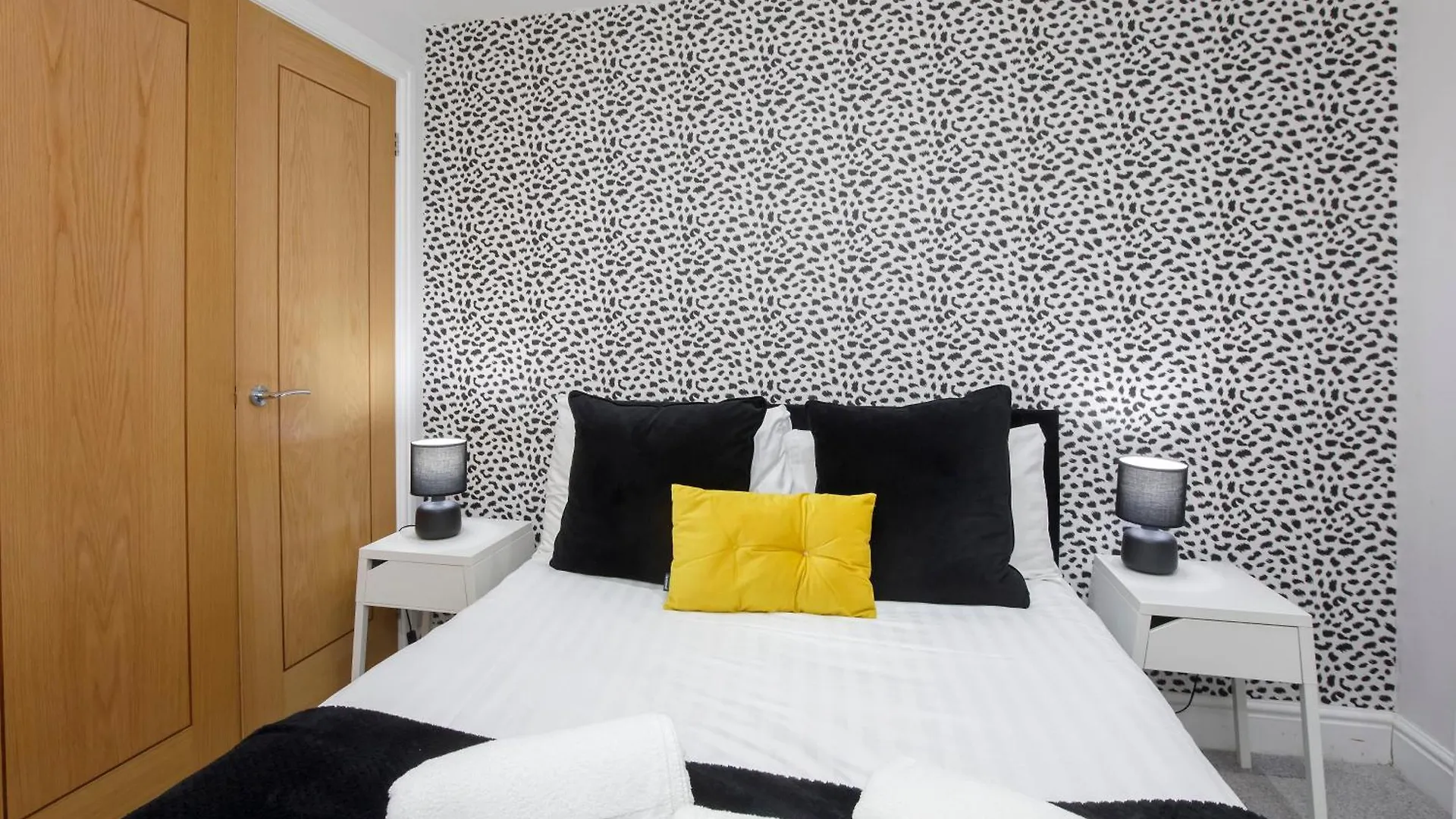 Apartment 1 The Keyes- Stylish & Spacious Apartment With Free Parking York 0*,  Regno Unito