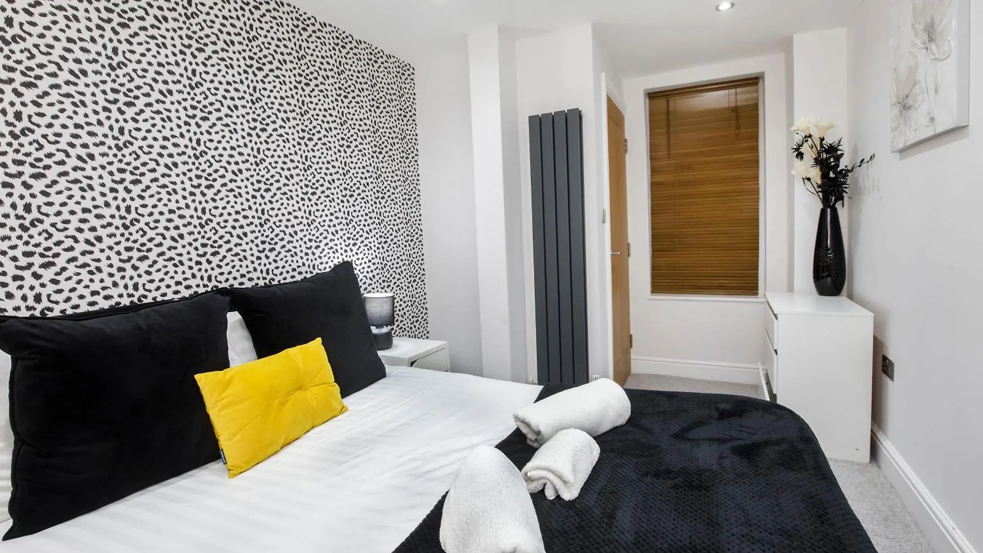 יורק Apartment 1 The Keyes- Stylish & Spacious Apartment With Free Parking